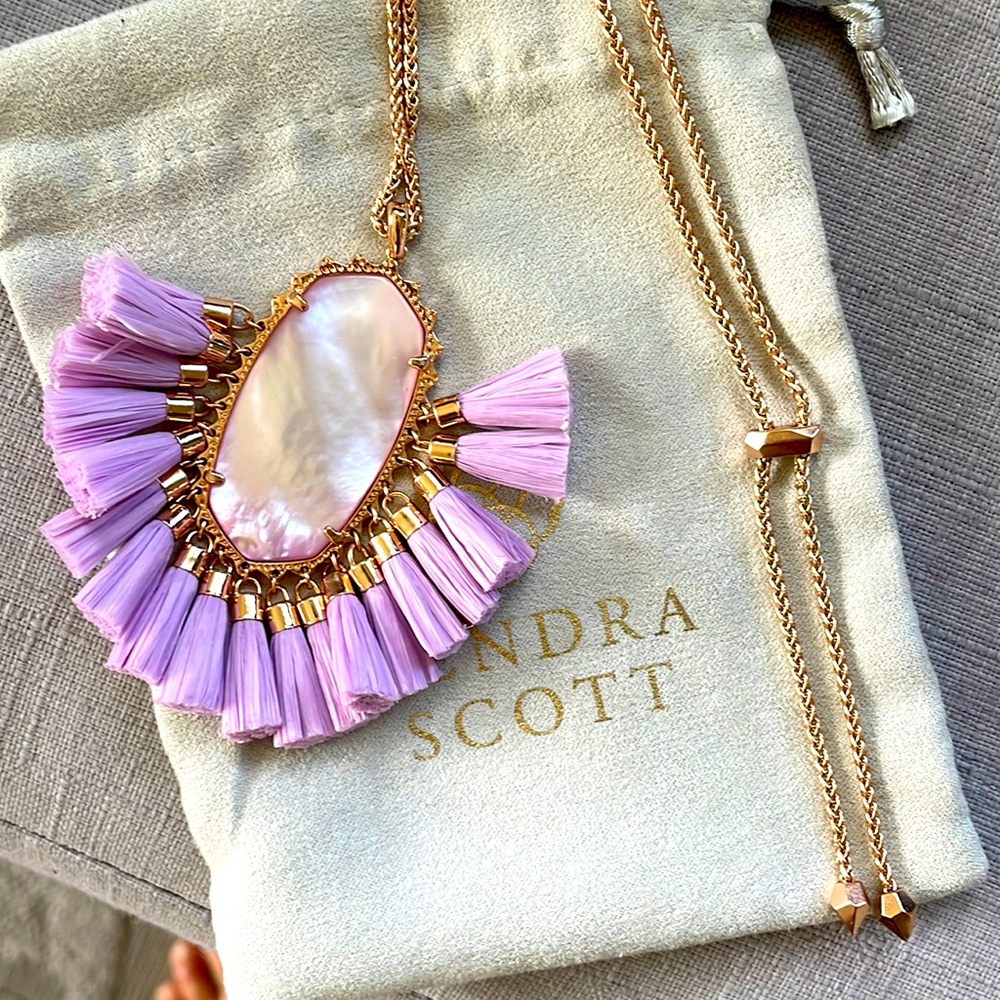 Kendra Scott limited edition Betsy necklace with raffia
